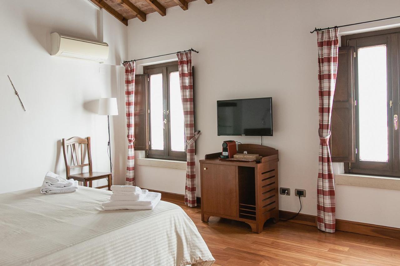 Boutique Rooms 3 0 Ferrara Exterior foto