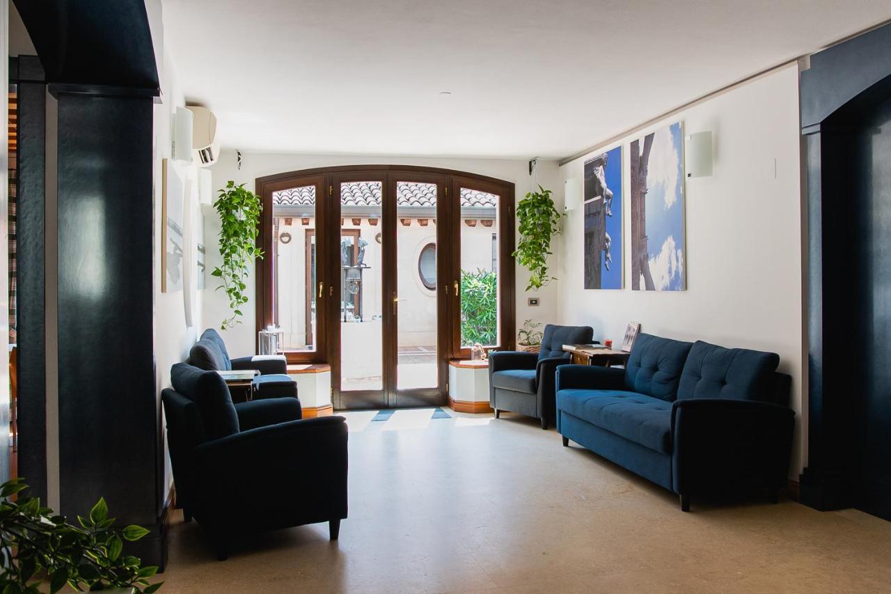 Boutique Rooms 3 0 Ferrara Exterior foto